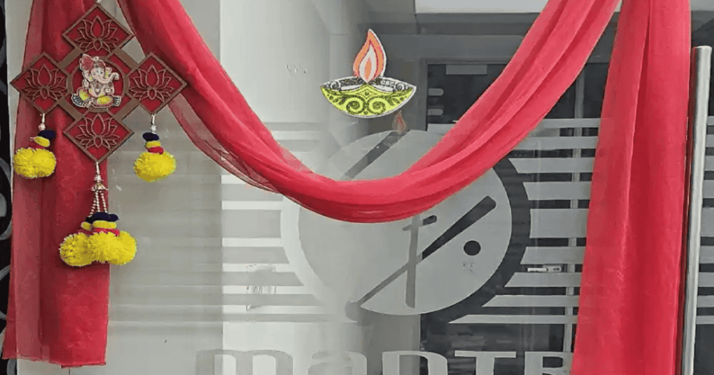 Event Planner for Your Diwali Office Decor,